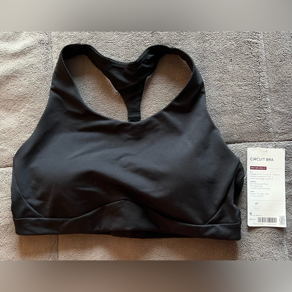 NWT Athleta Circuit bra for A-C cup, size small, for medium impact workouts